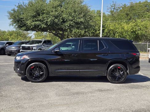 Used 2020 Chevrolet Traverse Premier w/ Redline Edition FWD image 4