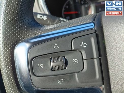 Used 2025 Chevrolet Blazer LT AWD/4WD image 4