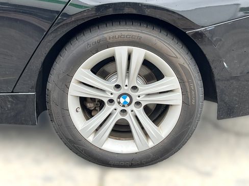 Used 2017 BMW 330i Sedan w/ Premium Package RWD image 7