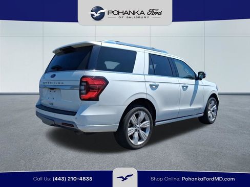 Used 2023 Ford Expedition Platinum AWD/4WD image 5
