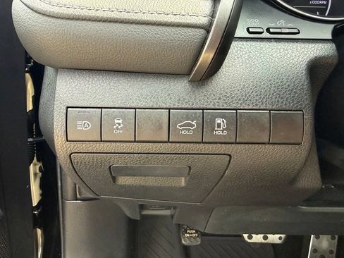 Used 2023 Toyota Camry SE w/ Convenience Package FWD image 30