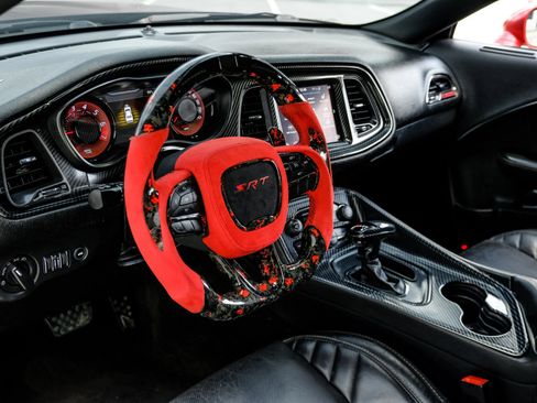 Used 2016 Dodge Challenger SRT Hellcat RWD image 23