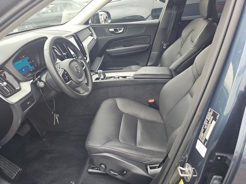 Used 2025 Volvo XC60 B5 Plus AWD/4WD image 3