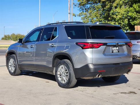 Used 2023 Chevrolet Traverse LT image 6