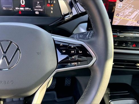 Certified 2022 Volkswagen ID.4 Pro S image 19