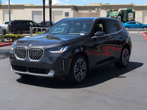 New 2026 BMW X3 xDrive30 w/ Premium Package image 5