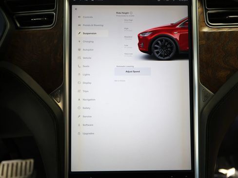 Used 2017 Tesla Model X P100D image 56