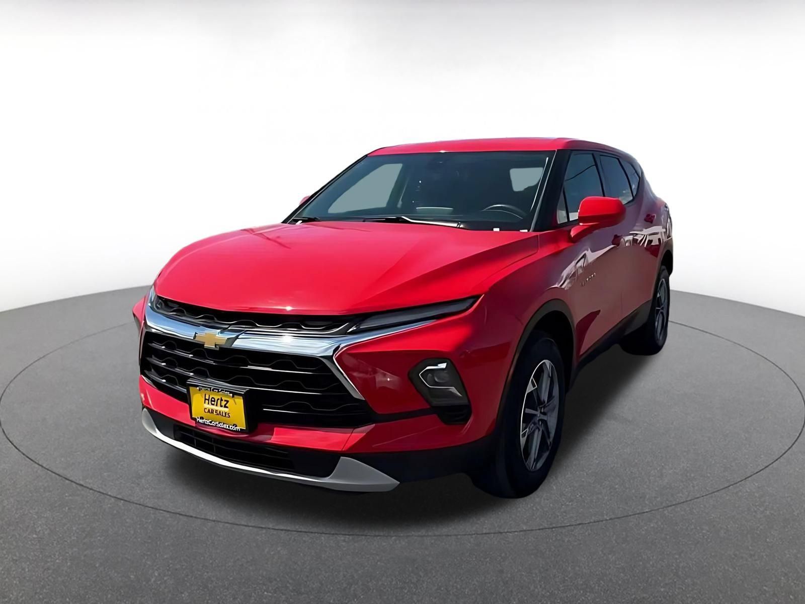 Used 2025 Chevrolet Blazer LT FWD image 6