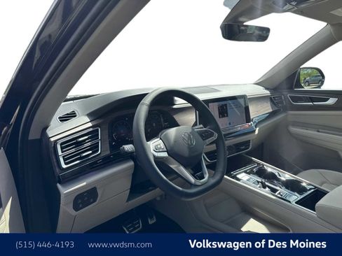 New 2026 Volkswagen Atlas SEL Premium R-Line AWD/4WD image 2