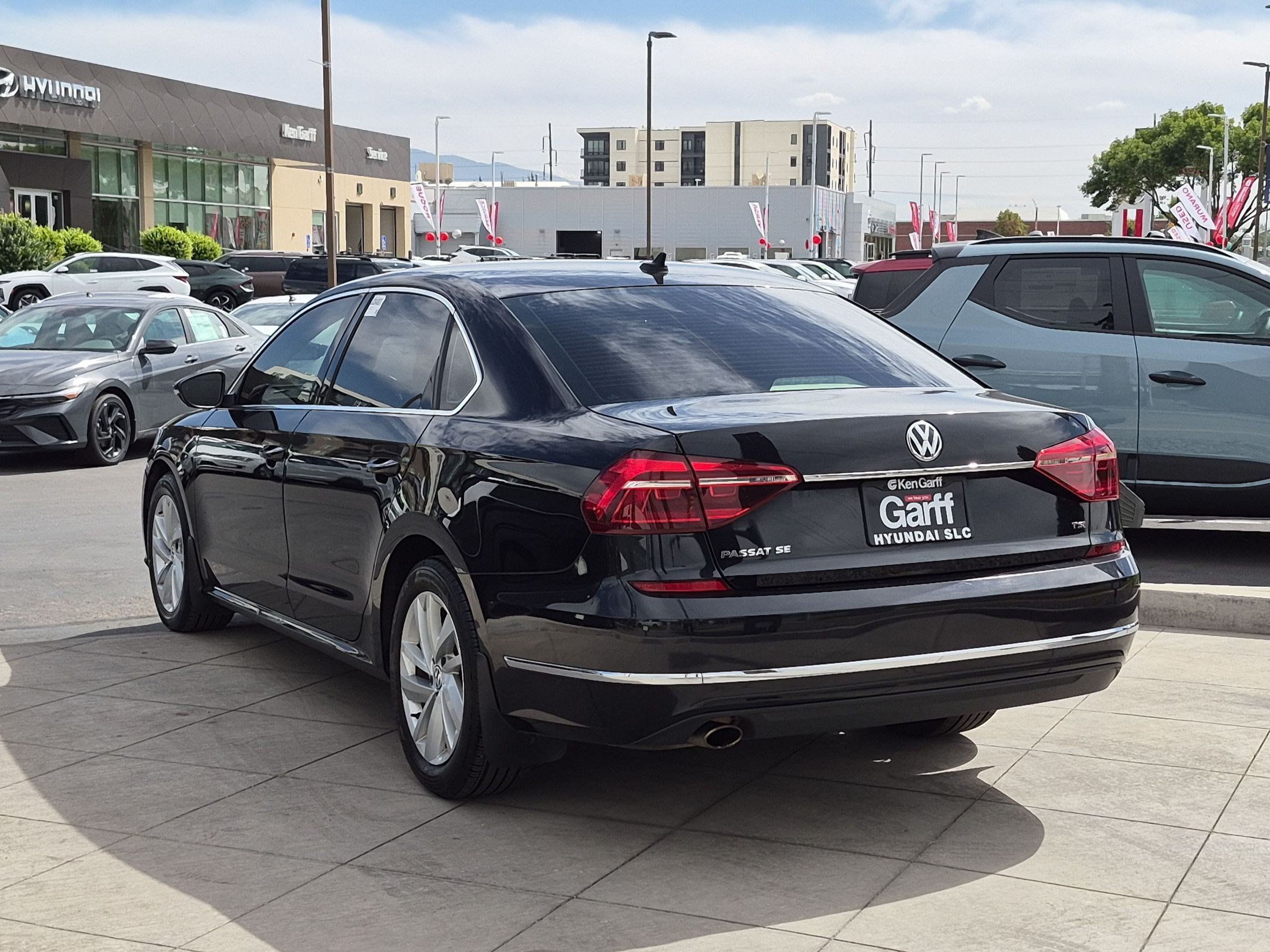 Used 2018 Volkswagen Passat 2.0T SE FWD image 7