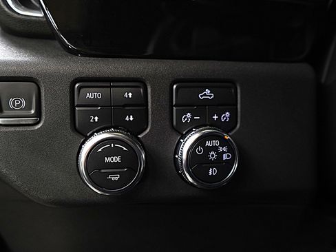 Used 2022 GMC Sierra 1500 Elevation w/ X31 Off-Road Package AWD/4WD image 24