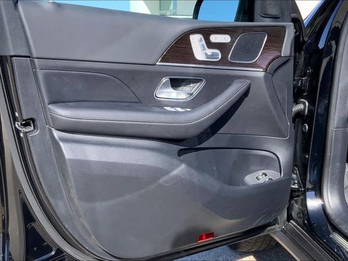 Used 2025 Mercedes-Benz GLE 450e 4MATIC image 22