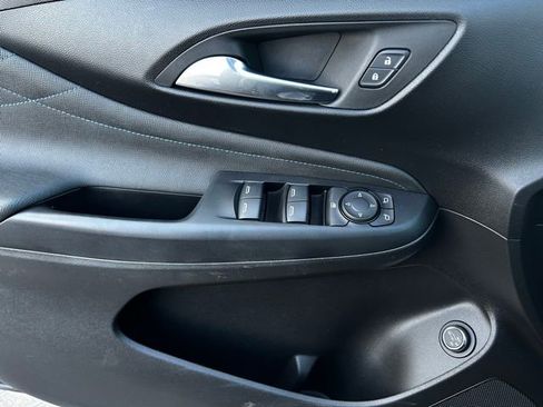 Used 2024 Buick Envista Sport Touring w/ Convenience I Package image 11