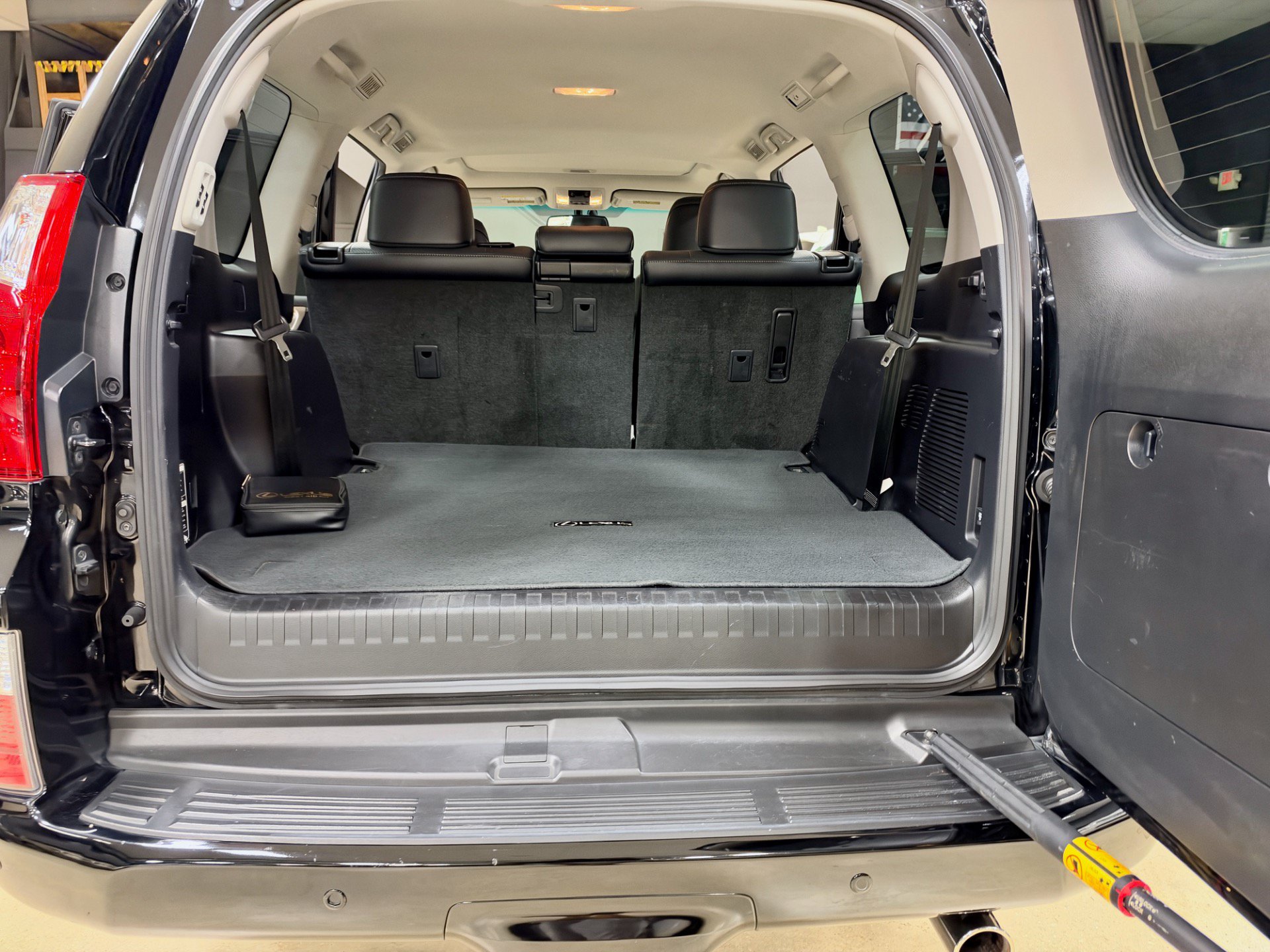Used 2012 Lexus GX 460 w/ Comfort Plus Pkg AWD/4WD image 30