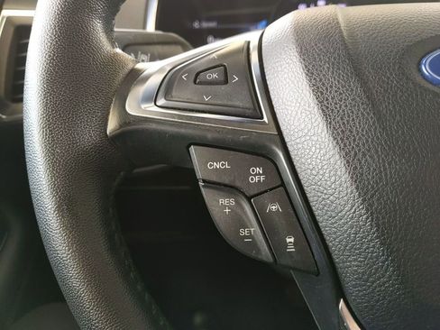 Used 2020 Ford Edge Titanium w/ Equipment Group 301A AWD/4WD image 19