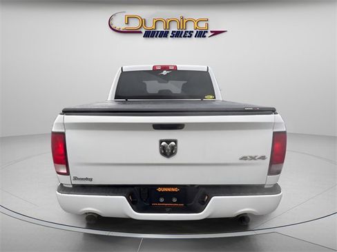 Used 2016 RAM 1500 Express image 3