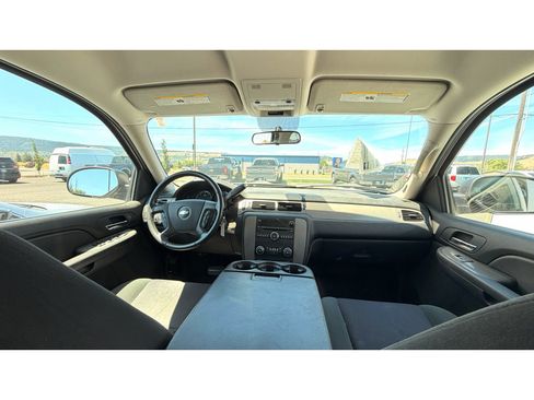 Used 2009 Chevrolet Avalanche LS AWD/4WD image 9