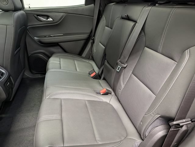 New 2026 Chevrolet Blazer LT w/ Midnight/Sport Edition AWD/4WD image 13