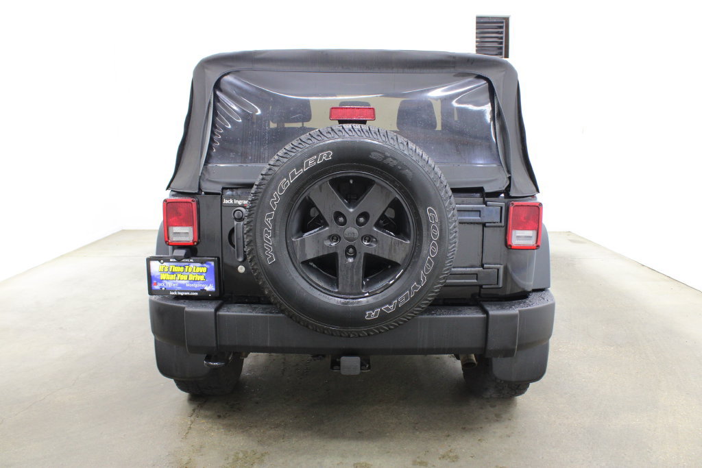 Used 2013 Jeep Wrangler Sport AWD/4WD image 4