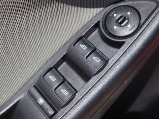 Used 2014 Ford Focus SE FWD image 13