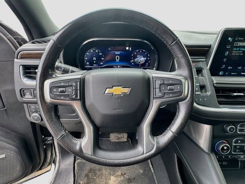 Used 2023 Chevrolet Suburban Premier AWD/4WD image 11