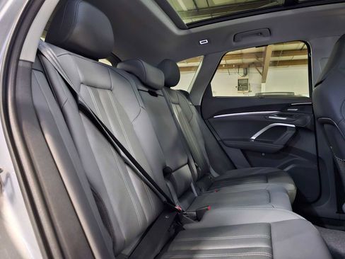 New 2025 Audi Q5 Prestige image 14