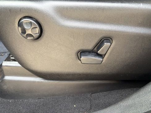 Used 2020 Jeep Grand Cherokee Altitude image 20