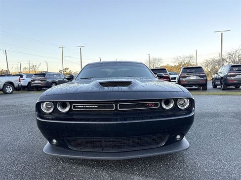 Used 2021 Dodge Challenger R/T w/ Plus Package image 8