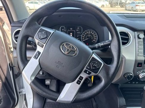 Used 2020 Toyota Tundra SR5 w/ SR5 Upgrade Package AWD/4WD image 29
