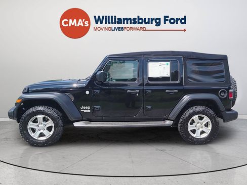 Used 2018 Jeep Wrangler Unlimited Sport S AWD/4WD image 2