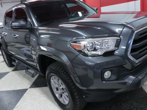 Used 2018 Toyota Tacoma SR5 image 31