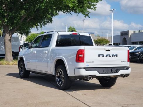 New 2026 RAM 1500 Laramie AWD/4WD image 4