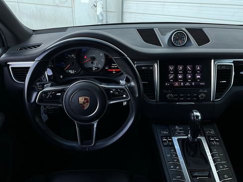 Used 2017 Porsche Macan S image 15