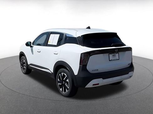 Used 2026 Nissan Kicks SV w/ Cold Weather Package AWD/4WD image 4