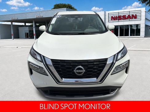 Certified 2023 Nissan Rogue SV FWD image 11