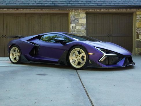 Used 2024 Lamborghini Revuelto AWD/4WD image 4