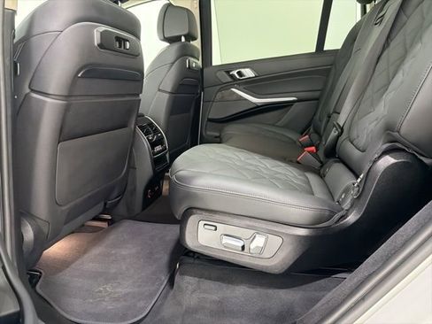 Certified 2024 BMW X7 xDrive40i AWD/4WD image 17