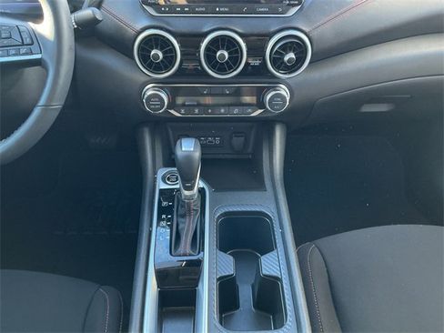 Used 2024 Nissan Sentra SR image 9