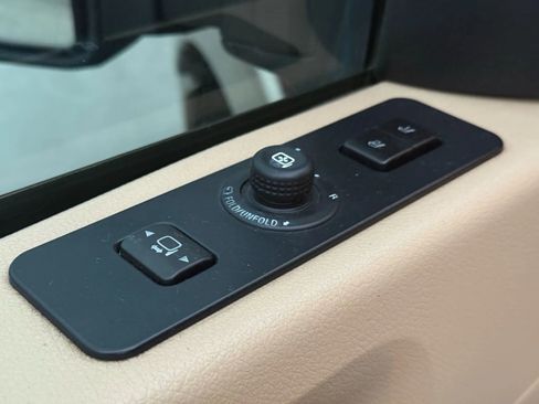 Used 2011 Ford F250 King Ranch w/ FX4 Off Road Pkg image 19