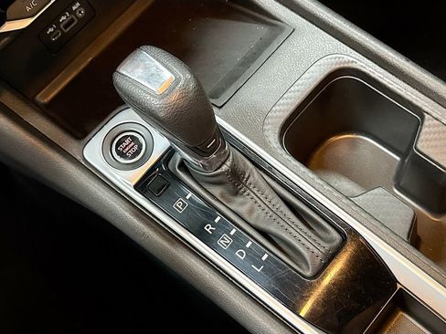 Used 2023 Nissan Sentra SV image 15