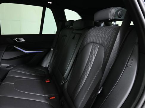 Used 2024 BMW X5 xDrive40i w/ M Sport Package image 5