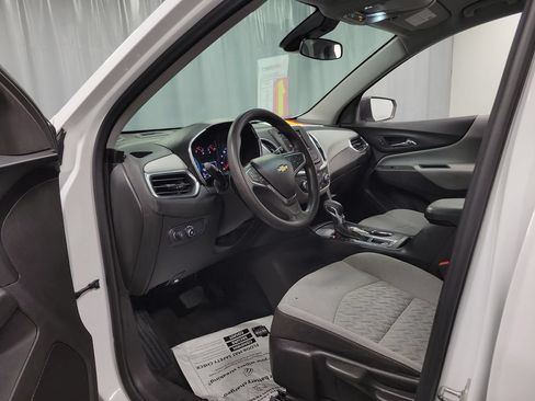 Used 2024 Chevrolet Equinox LS w/ Driver Confidence II Package FWD image 12