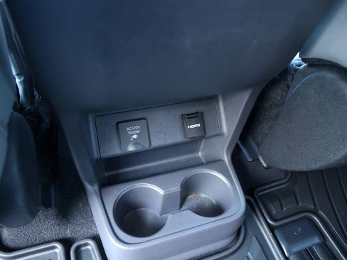 Certified 2023 Toyota Sienna Limited FWD image 49