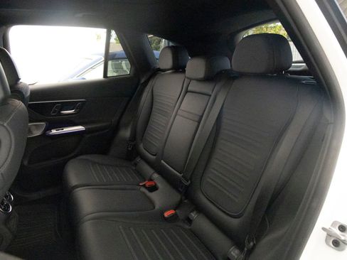 Used 2023 Mercedes-Benz GLC 300 4MATIC image 18
