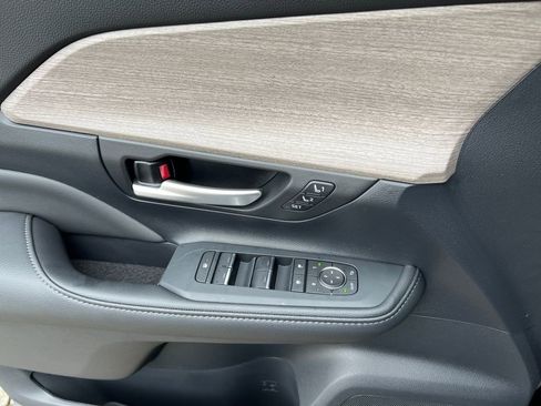 New 2026 Toyota Grand Highlander Limited image 17