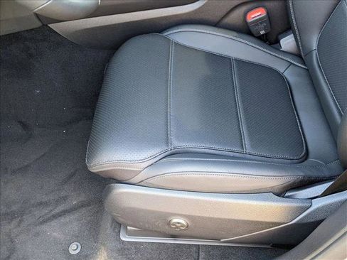 Used 2026 Mercedes-Benz GLC 300 4MATIC image 4