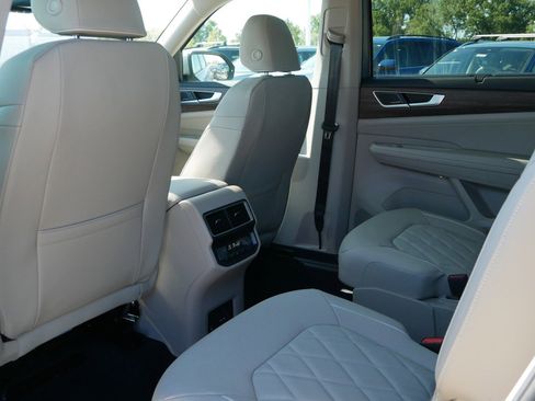 New 2026 Volkswagen Atlas SEL Premium R-Line image 6