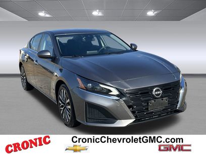Used 2023 Nissan Altima 2.5 SV