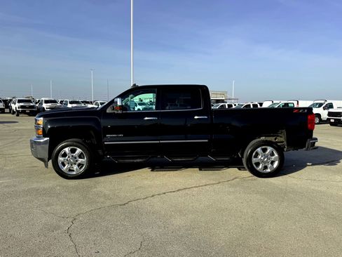 Used 2019 Chevrolet Silverado 2500 LTZ w/ Duramax Plus Package image 9