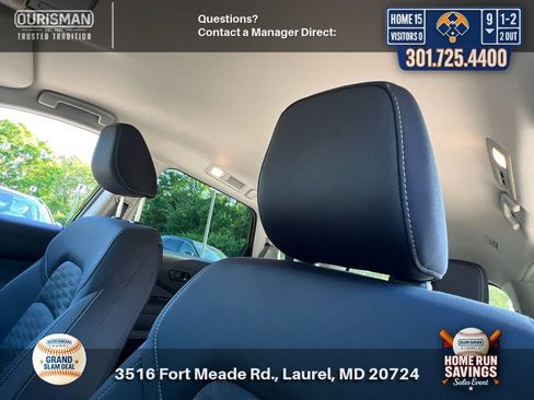 Used 2025 Nissan Pathfinder SV FWD image 14